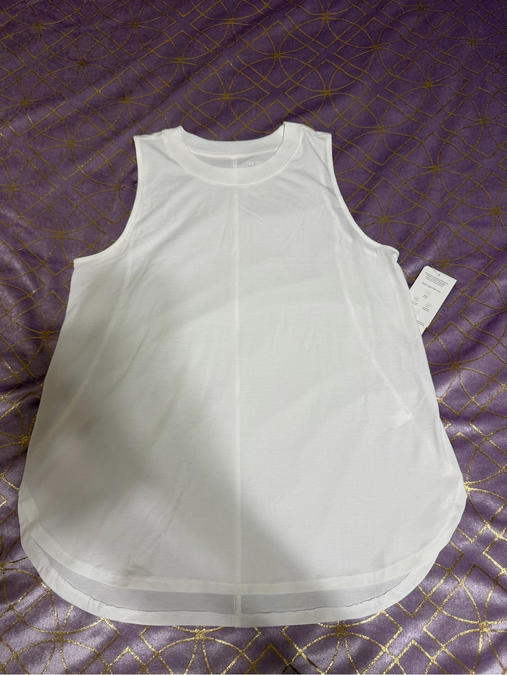 💥 NWT WOMENS Tek Gear White Crew Neck Tank Top
